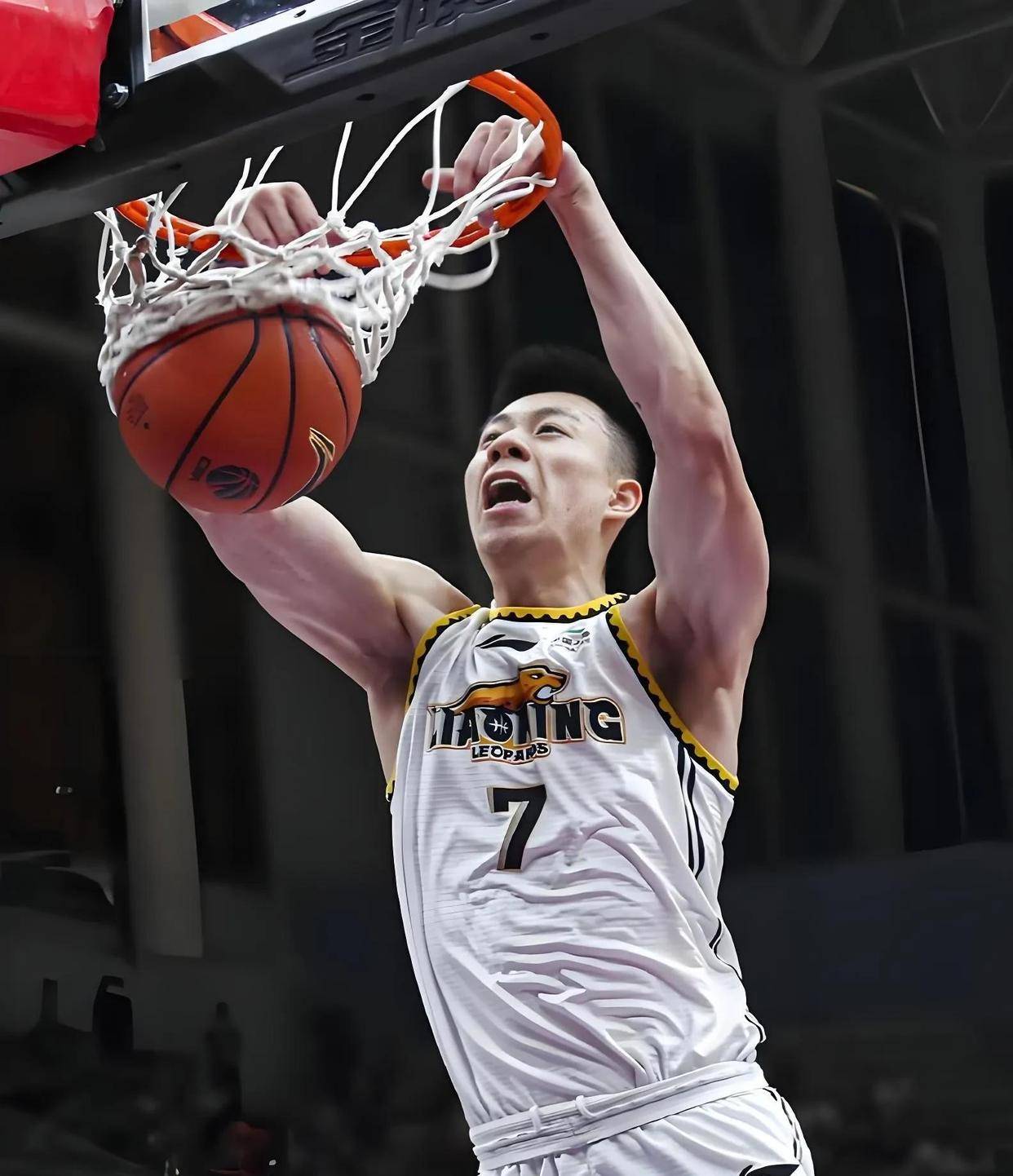 开云app-上海久事发布备战花絮；赛前远射贴柱；CBA季后赛任务艰巨；身体对抗强度拉满的简单介绍