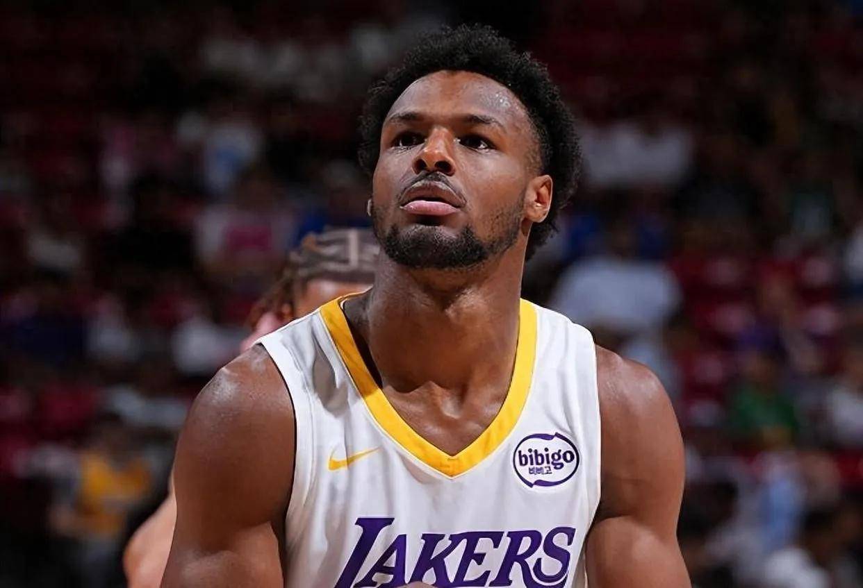 开云体育下载-转会期布鲁克林篮网备战NBA总决赛，手感冰凉细节曝光，气氛紧张，细节决定成败(布鲁克林篮网官网商店)