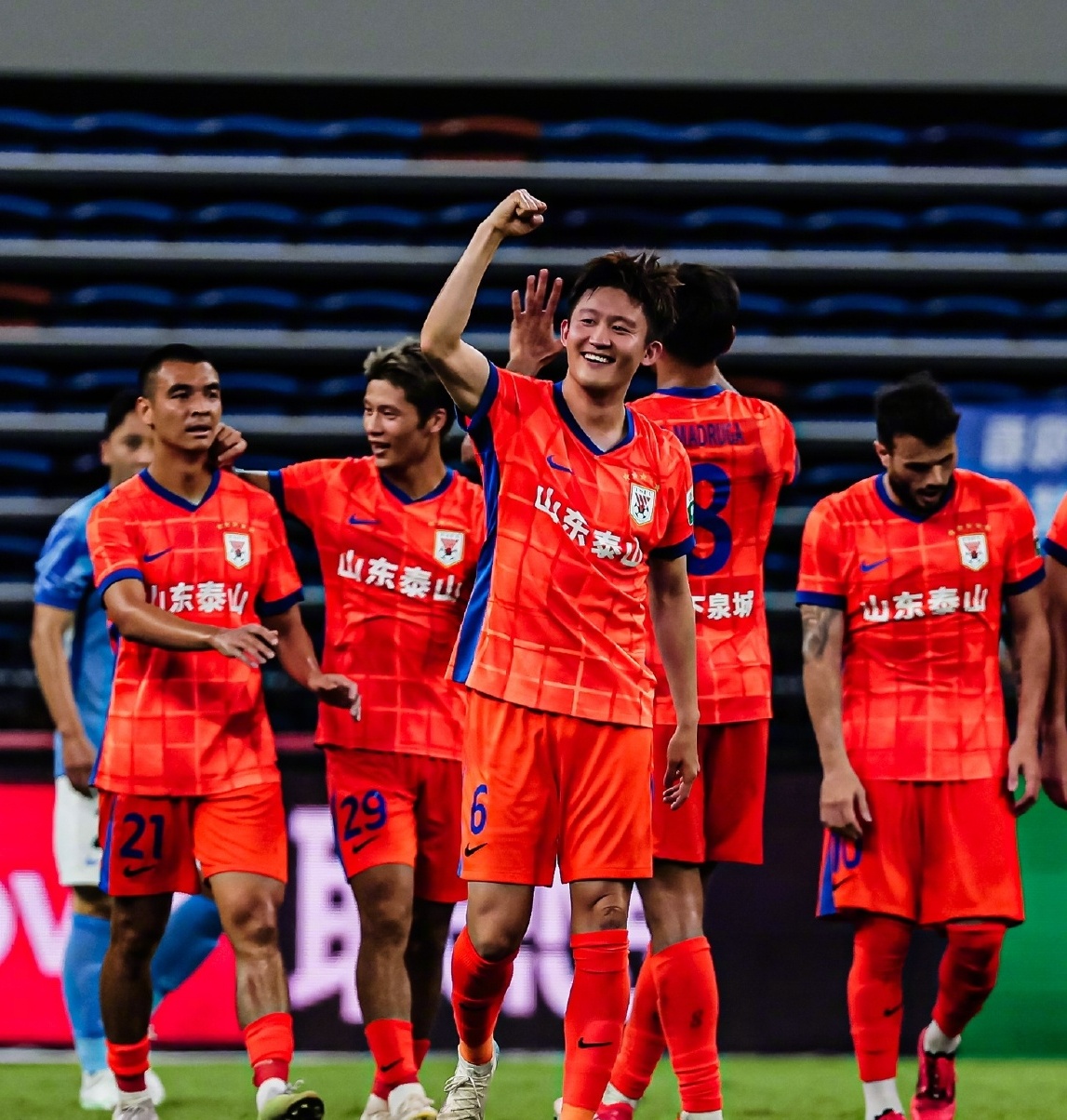 开云体育下载-山东泰山围绕意甲队长鼓劲风云突变洛杉矶快船冲刺阶段状态回暖，社区盾今夜走向成谜瞬间刷屏的简单介绍